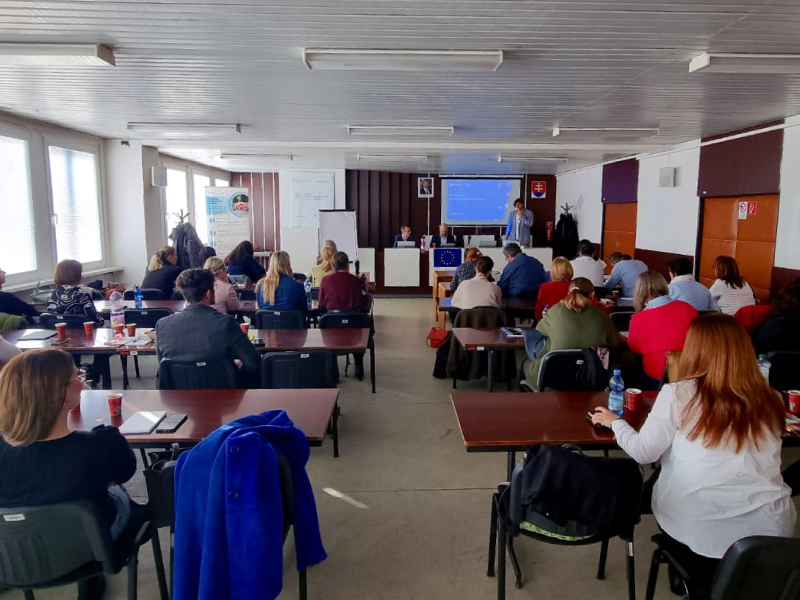 Úspešné školenie poradcov PKP v spolupráci s NBS